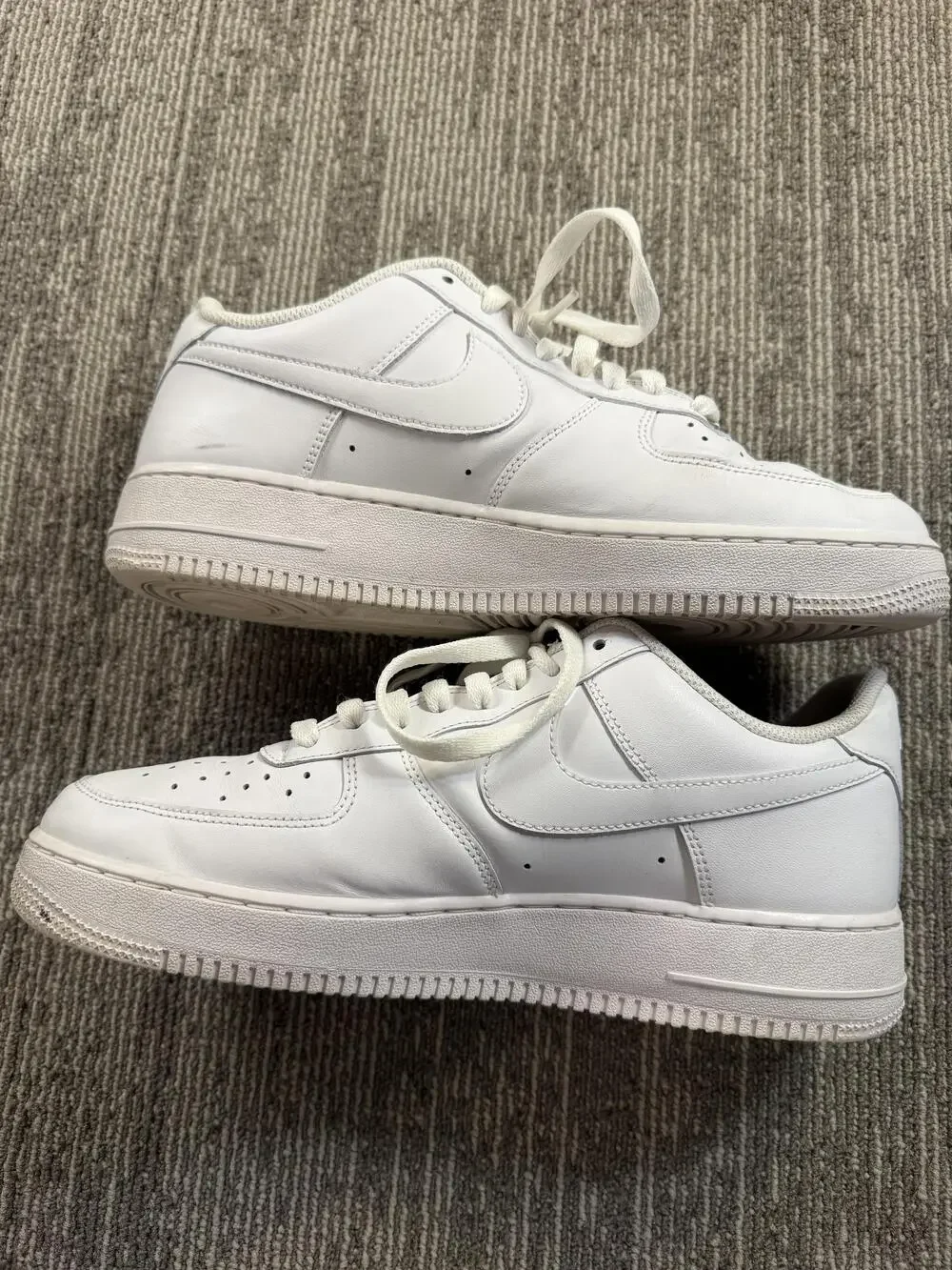 Nike Air Force 1 '07 Shoes Mens Size 10 White Triple White Low AF1 CW2288-111